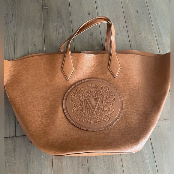 Veronica Beard Handbags - NEW Veronica Beard large crest tote bag